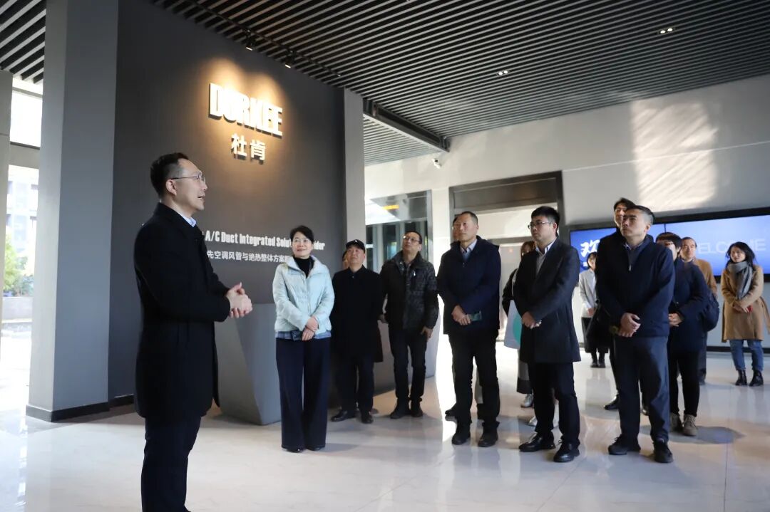 米乐YY易游集团金海丰先生做外商企业做解说决